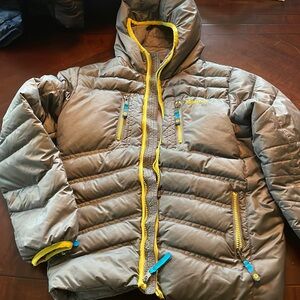 Boys Marmot Insulated Hooded Jacket Size Large